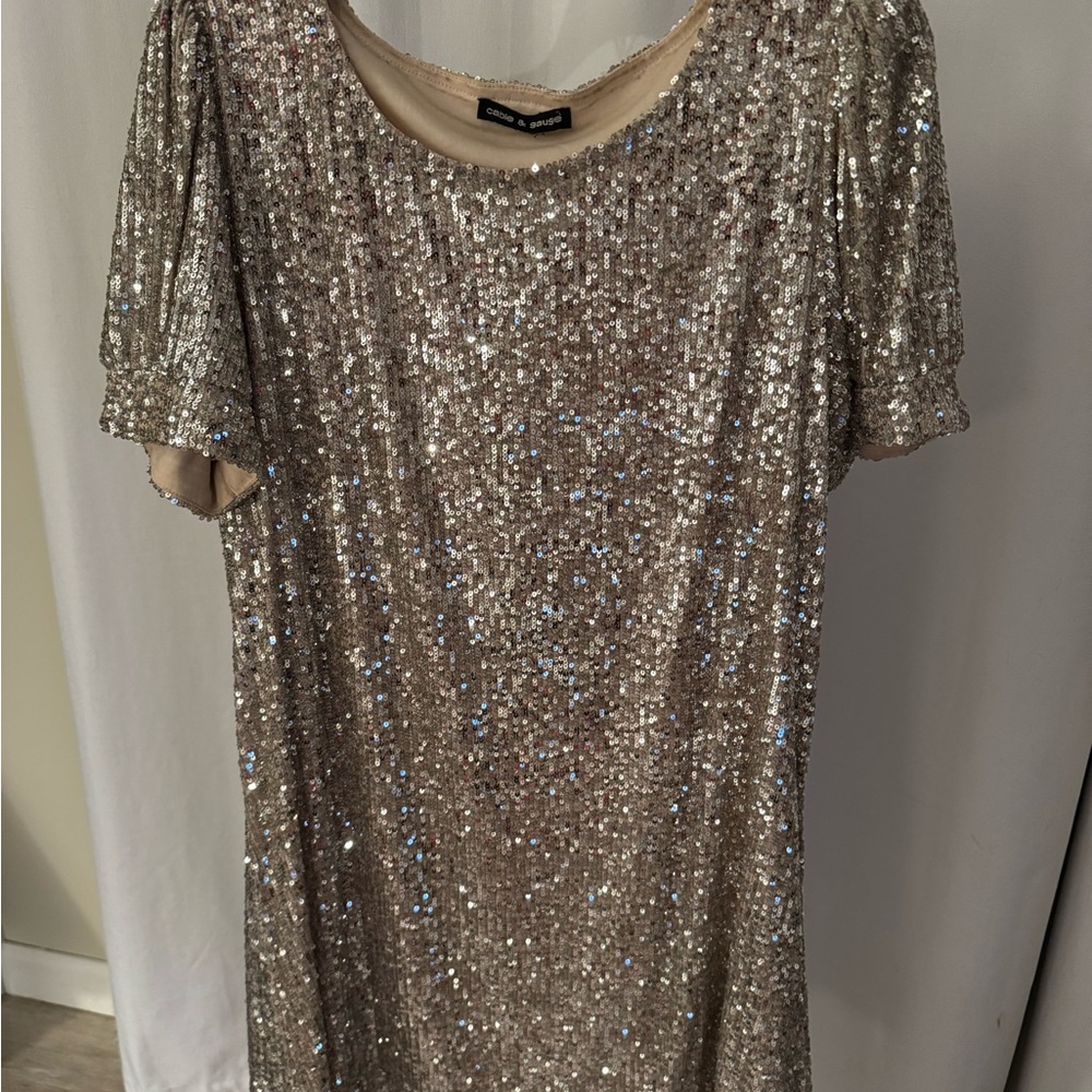 Cable & Gauge Sparkling Sequin Top